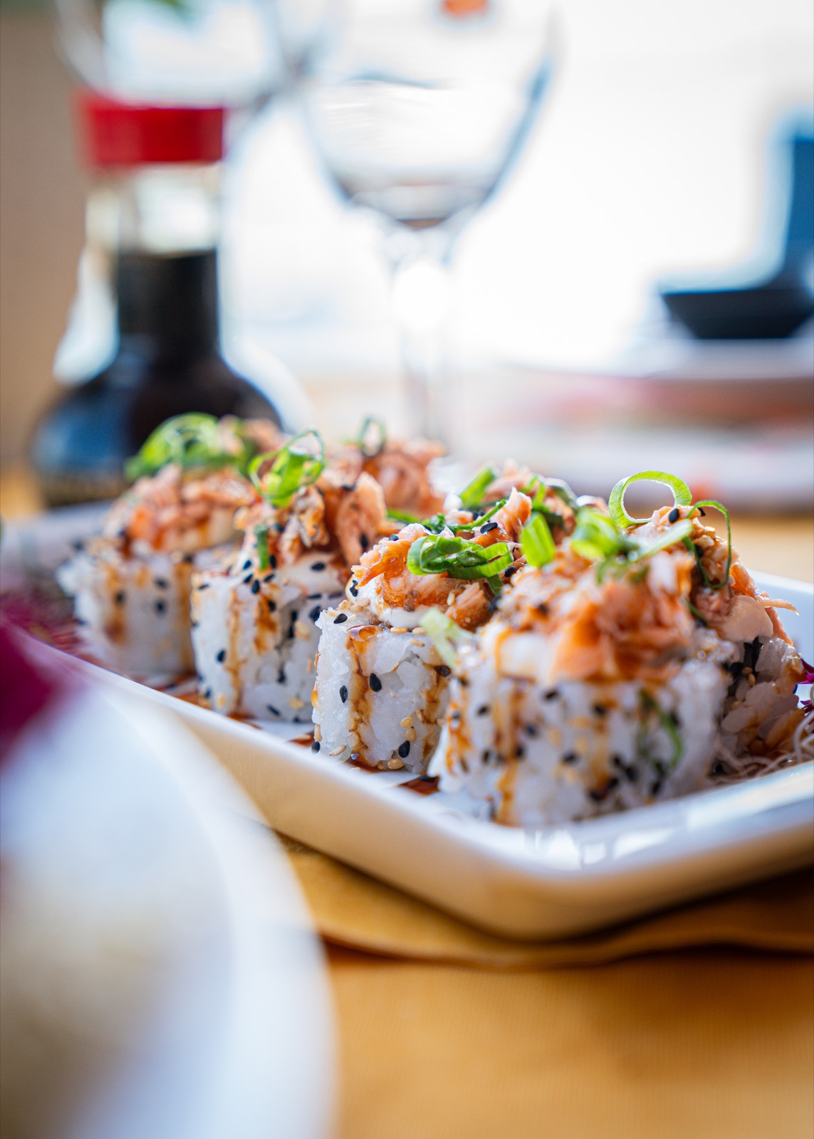 Sushi e sashimi do Izakaya